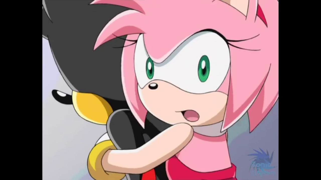 Sonic Hugs Amy Crying