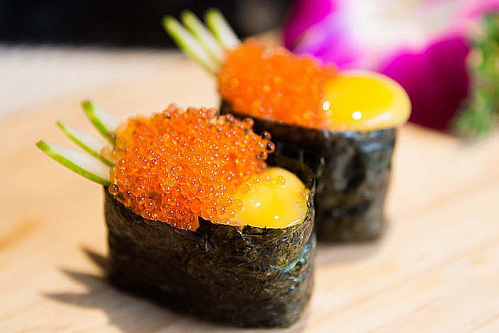 Ni18b Tobiko Tama Nigiri