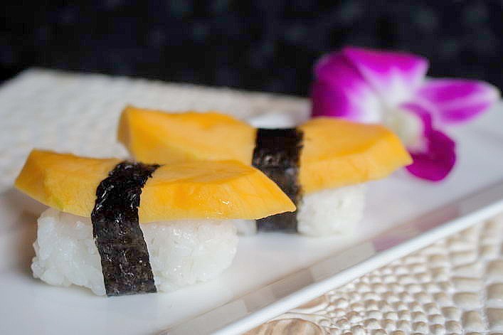 Ni23. Mango Nigiri