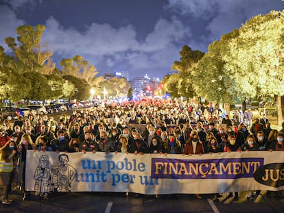 "Un pueblo unido por una financiación justa", lema de la manifestación celebrada este sábado en Valencia.