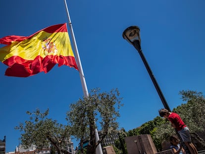 Una bandera española en la Plaza de Colón, en Madrid.