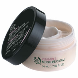 The Body Shop Vitamin E Moisture Cream