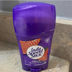 Lady Speed Stick Fresh Infusions Strawberry Splash