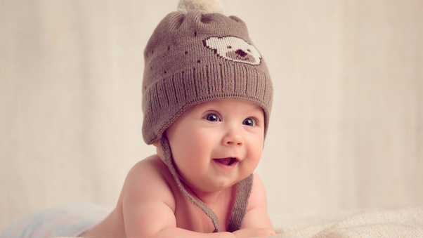 Smiling Baby Wallpaper