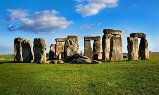 Stonehenge, Bath and Windsor Castle guided tour with tickets