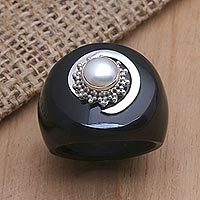 Cultured pearl signet ring, 'French Kiss' - Black Resin and Cultured Pearl Signet Ring