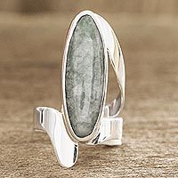 Jade cocktail ring, 'Jade Lake' - Guatemalan Mottled Green Jade Cocktail Ring in 925 Silver