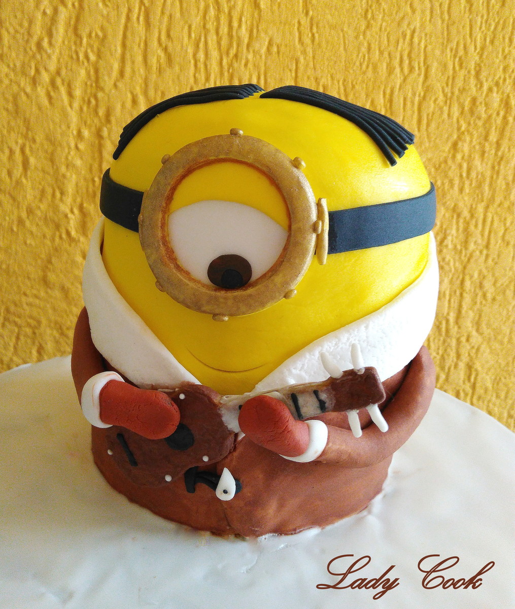 Bolo Minion | Loja Lady Cook | Elo7 Produtos Especiais