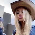 ava roberts - @avar0berts Instagram Profile Photo