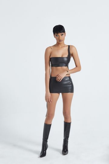 XSCAPE LEATHER MINI MINI SKIRT IN BLACK