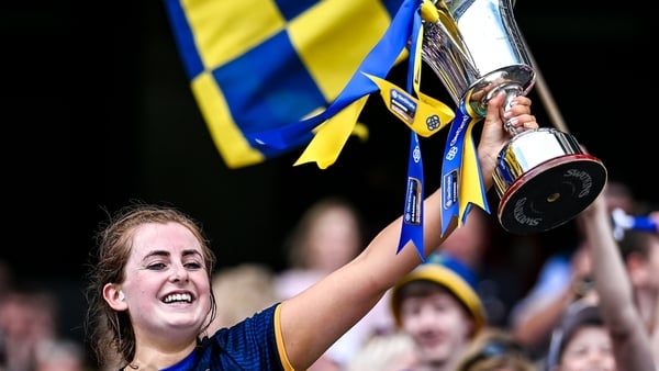 Tipperary captain Sinéad Meagher lifts the Kathleen Mills Cup