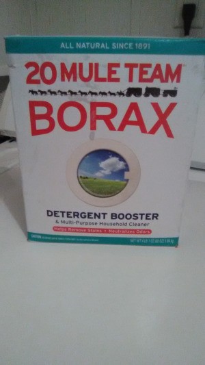 A box of 20 Mule Team Borax detergent booster.