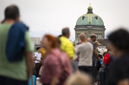 Rente: Die Kuppel des Bundeshauses, am Sonntag, 22. September 2024 in Bern. Das Schweizer Stimmvolk stimmte ueber die Biodiversitaets- und BVG-Initative ab.