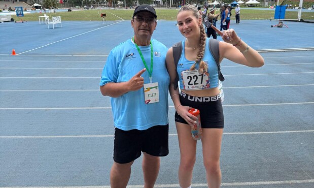 La sanducera Manuela Rotundo tras obtener la medalla de oro en la prueba de lanzamiento de jabalina del Sudamericano Sub 23. 