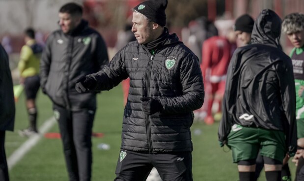 Israel Damonte, entrenador de Sarmiento.