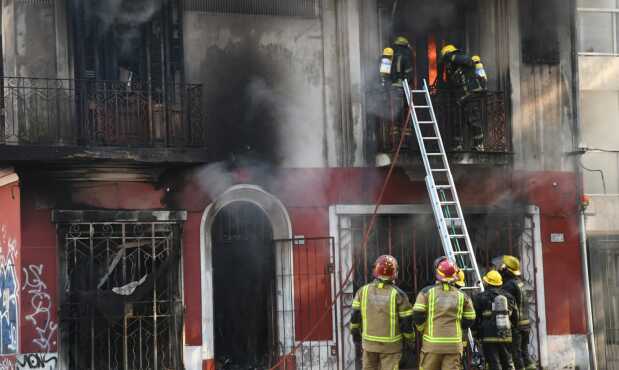 Incendio en vivienda de Scosería y Berro, Pocitos, este 10 de julio de 2024.