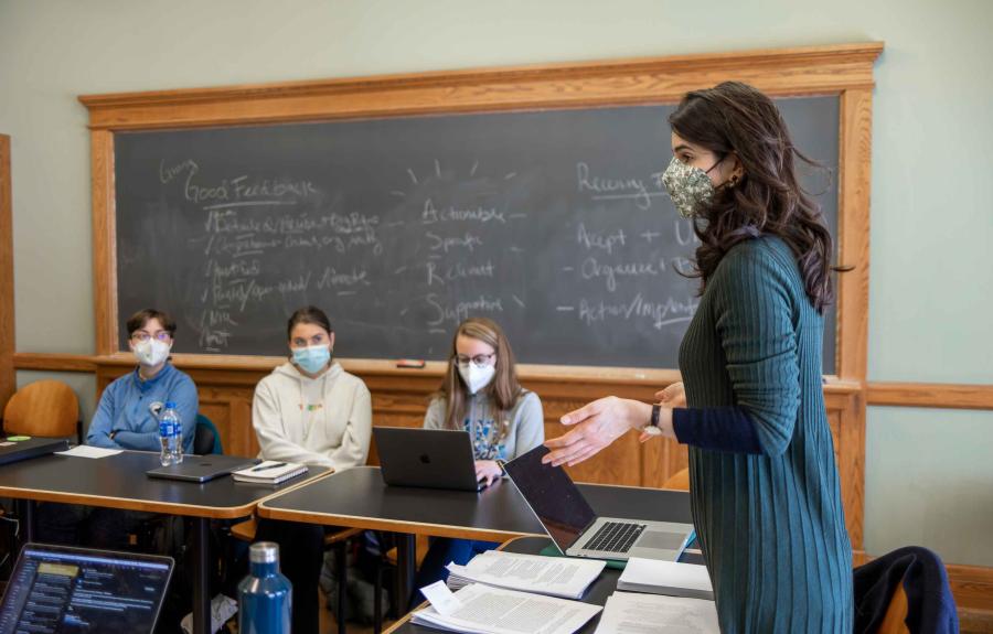 Photo of Assistant Professor Isabel Perera