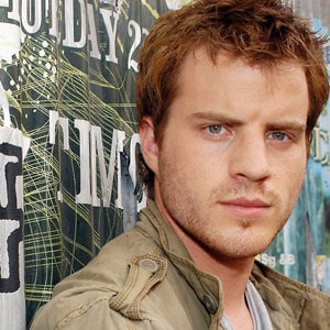 Robert Kazinsky