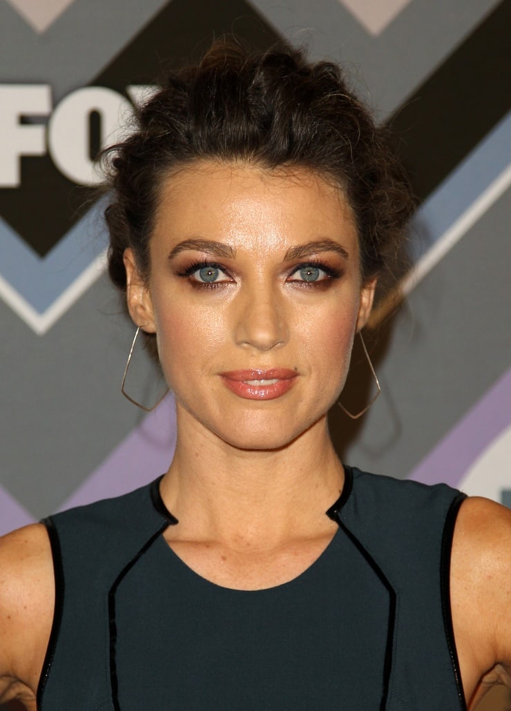 Natalie Zea