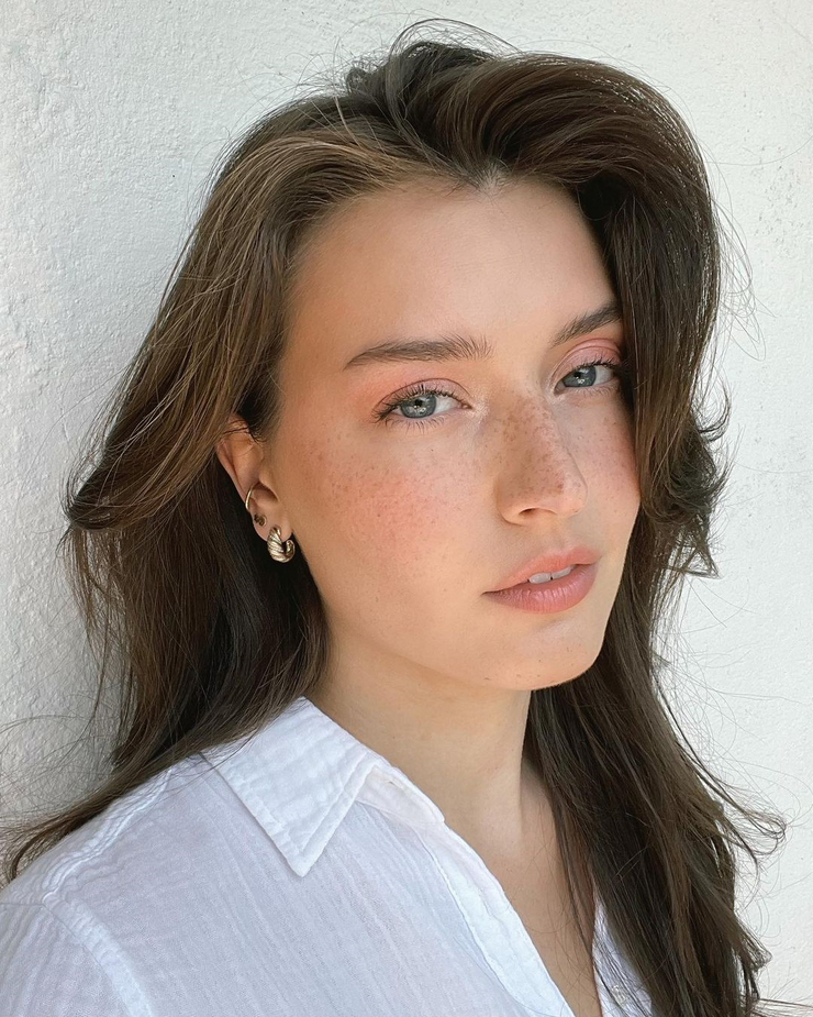 Jessica Clements