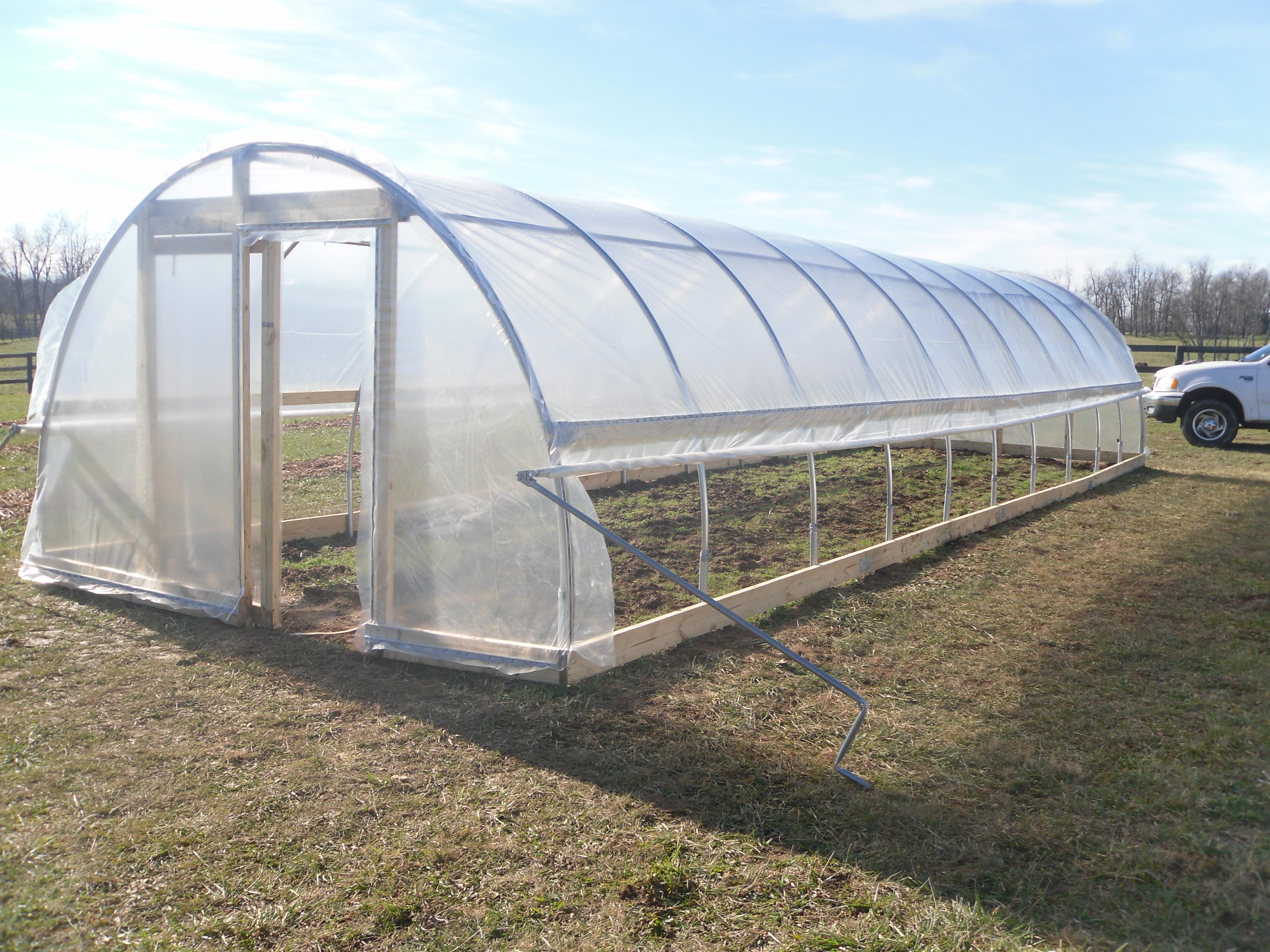 walk in tunnel, walk in tunnel farming, tunnel farming tomatoes ...