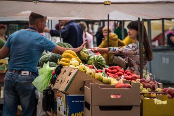 Fruits stand