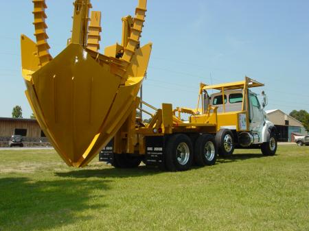 Tree transplant equipment