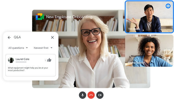 Una reunión de Google Meet con 3 usuarios que usan la función de preguntas y respuestas