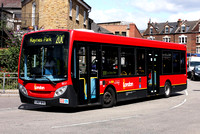 Route 200: Mitcham - Raynes Park