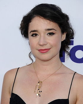 Sarah Steele