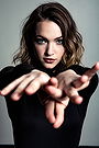 Violett Beane