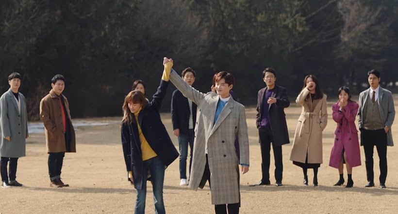 Kim Tae-woo, Lee Na-young, Jo Han-chul, Lee Jong-suk, Kim Sun-young, and Jeong Eu-gene in Romance Is a Bonus Book (2019)