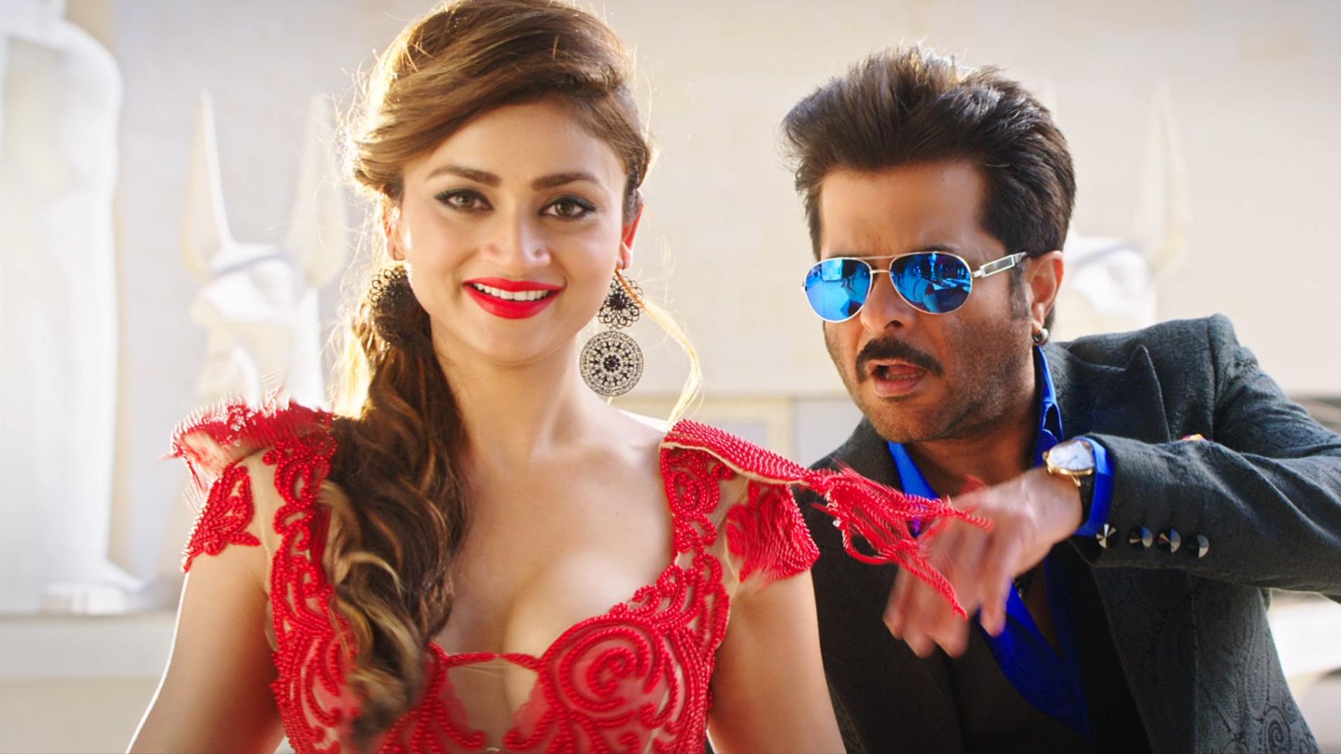 Anil Kapoor and Ankita Srivastava in Welcome Back (2015)