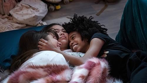 Chloe East, Nathanya Alexander, and Lukita Maxwell in Generation (2021)