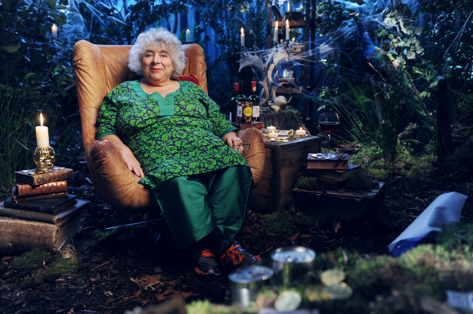 Miriam Margolyes in Crackanory (2013)