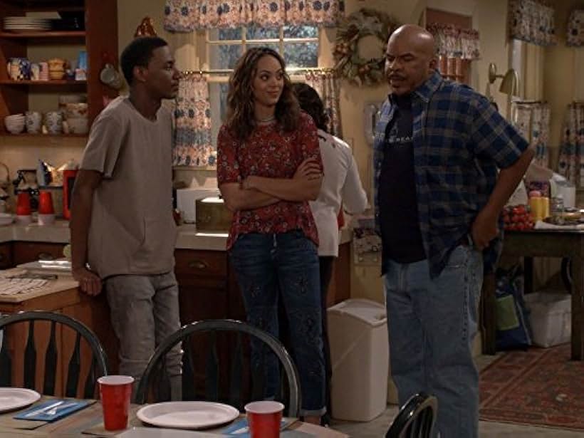 David Alan Grier, Amber Stevens West, and Jerrod Carmichael in The Carmichael Show (2015)