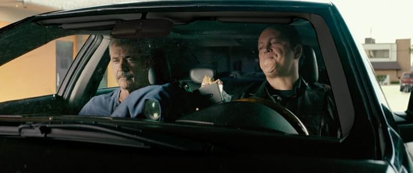 Mel Gibson and Vince Vaughn in Dragged Across Concrete (2018)