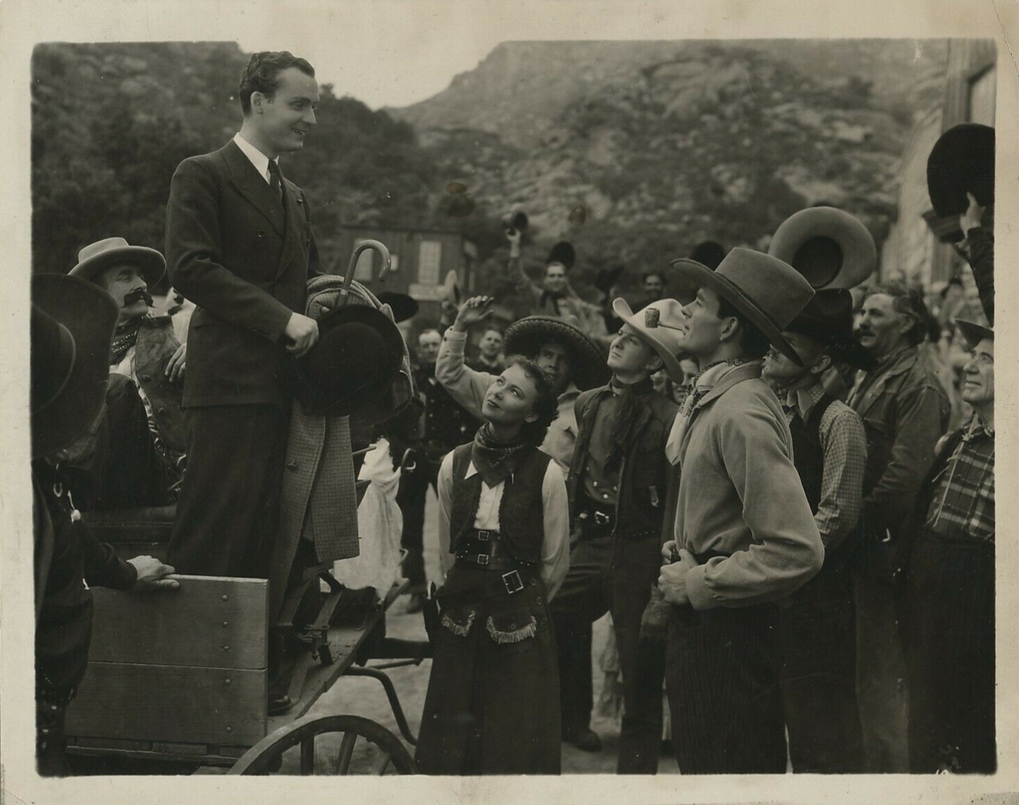 Ralph Byrd, Virginia Carroll, Oscar Gahan, Russell Gleason, John Ince, Si Jenks, Chris-Pin Martin, Merrill McCormick, and John Merton in A Tenderfoot Goes West (1936)