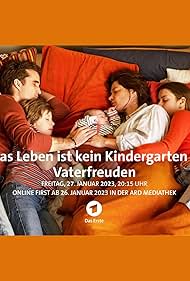 Oliver Wnuk, Sophie Reiling, Max Günther, and Meike Droste in Das Leben ist kein Kindergarten 3 (2023)