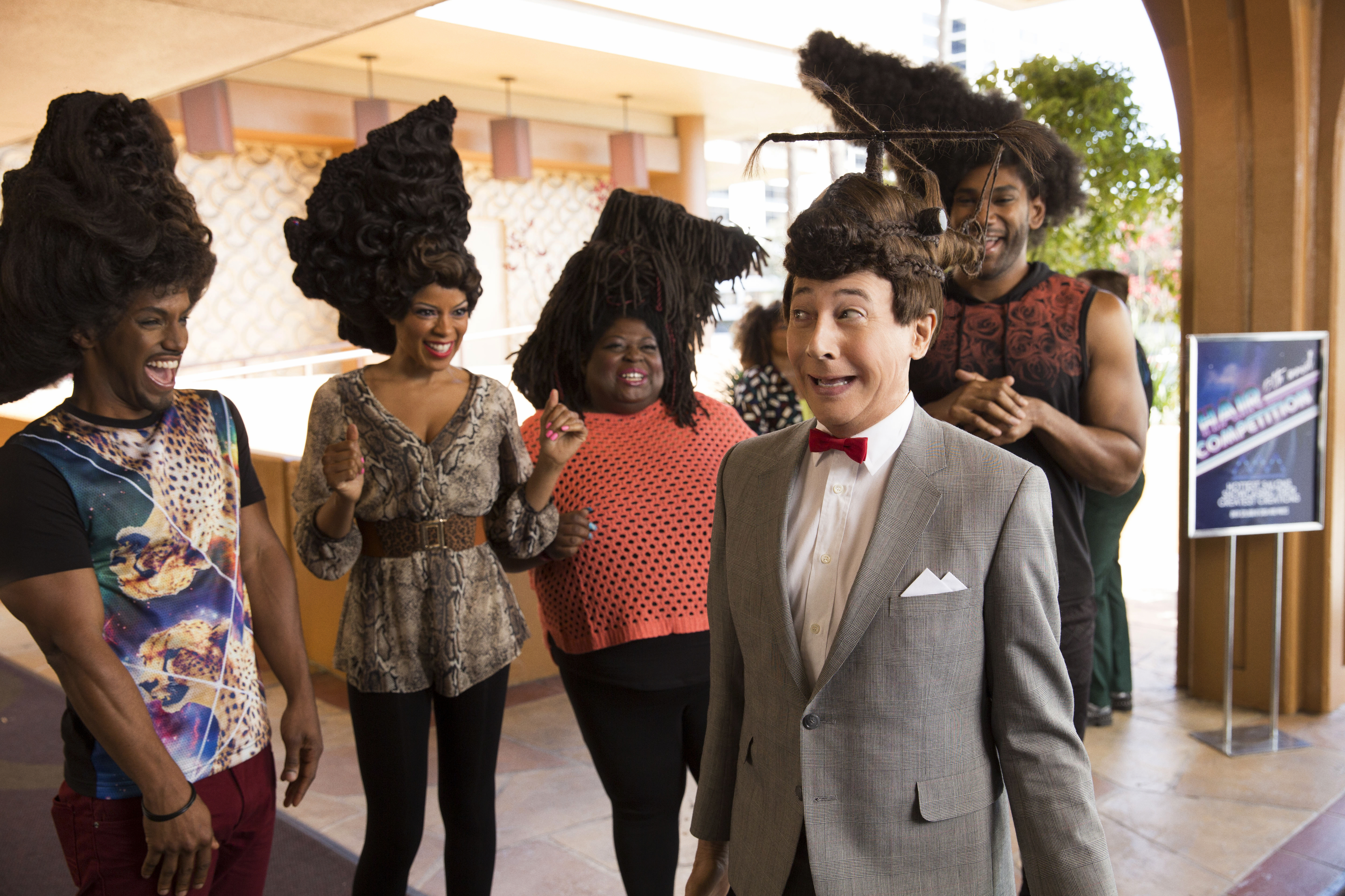 Paul Reubens, Dionne Gipson, Sonya Eddy, Darryl Stephens, and Anthony Alabi in Pee-wee's Big Holiday (2016)