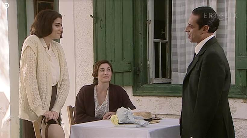 Dimosthenis Papadopoulos, Natalia Stylianou, and Maria Kitsou in Karyotakis (2009)