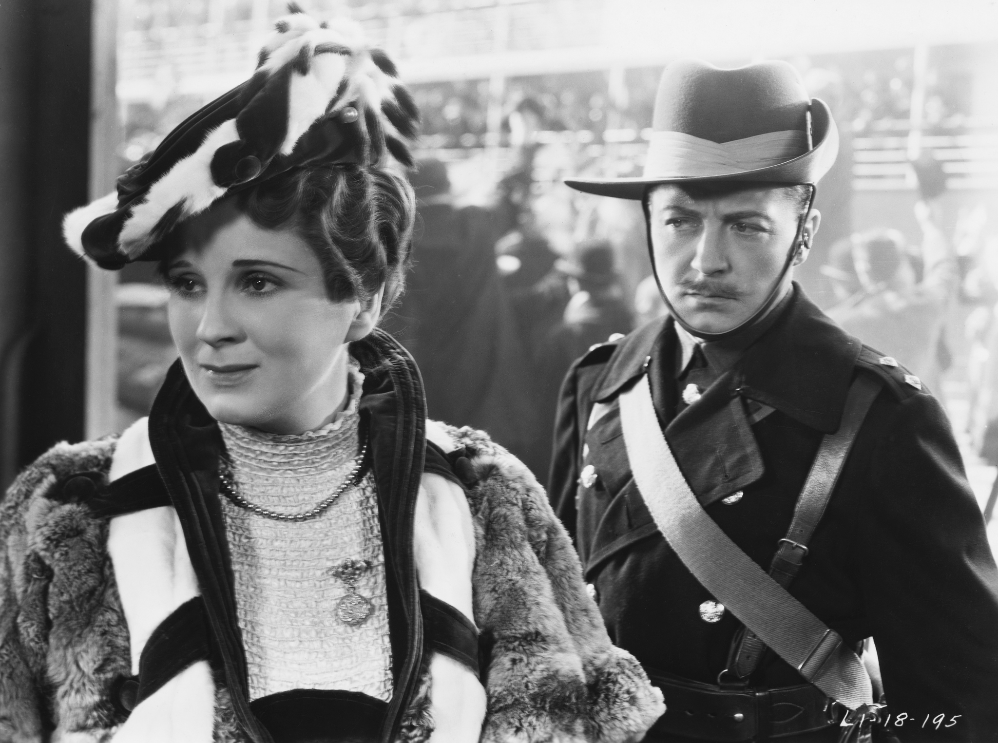 Clive Brook and Diana Wynyard in Cavalcade (1933)