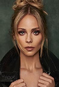 Primary photo for Laura Vandervoort