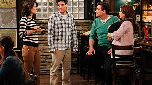 Alyson Hannigan, Jason Segel, Josh Radnor, and Cobie Smulders in How I Met Your Mother (2005)