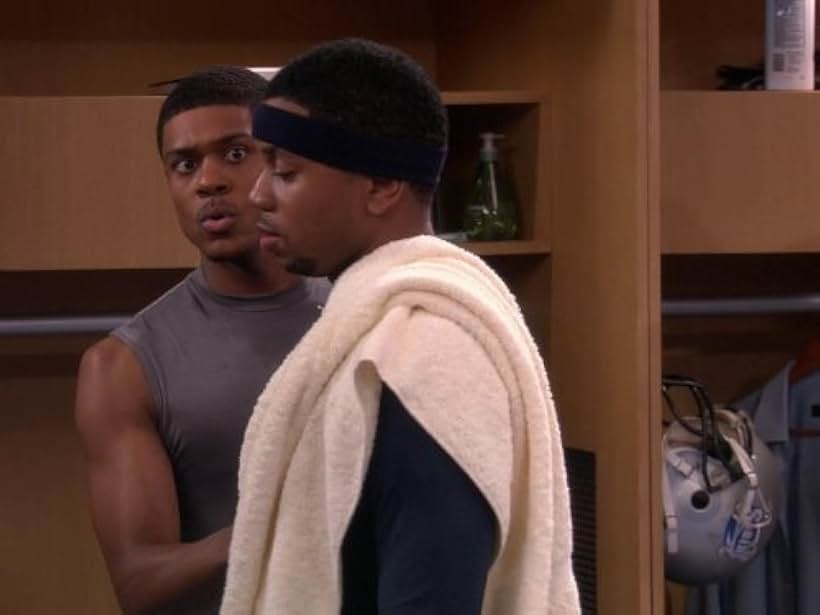 Pooch Hall and Hosea Chanchez in The Game (2006)