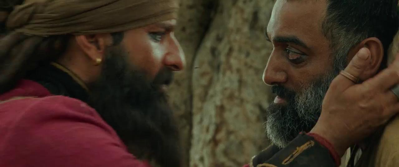 Saif Ali Khan and Manav Vij in Laal Kaptaan (2019)