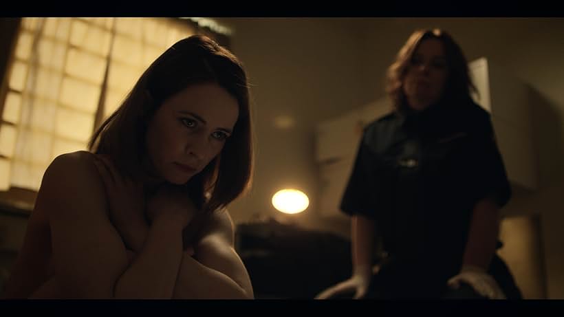 Arndís Hrönn Egilsdóttir and Thora Bjorg Helga in Prisoners (2017)