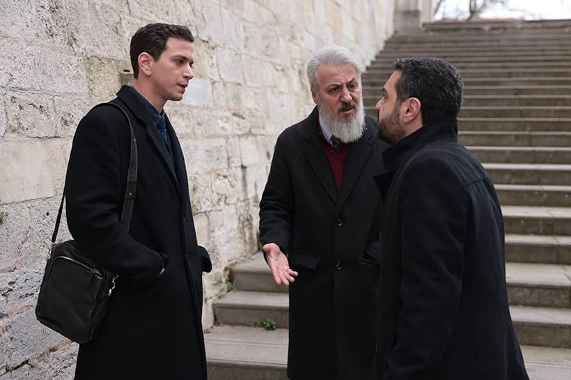 Baris Falay, Onur Bilge, and Selahattin Pasali in Ömer (2023)