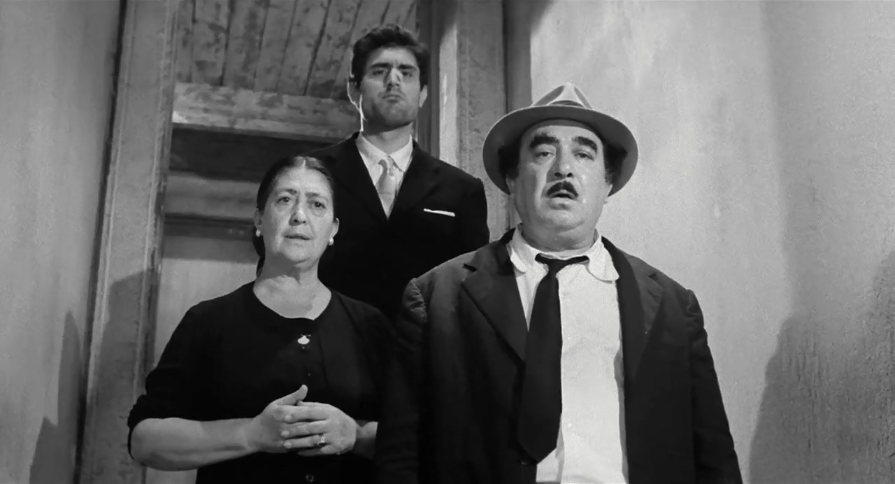 Lando Buzzanca, Lina Lagalla, and Saro Urzì in Seduced and Abandoned (1964)