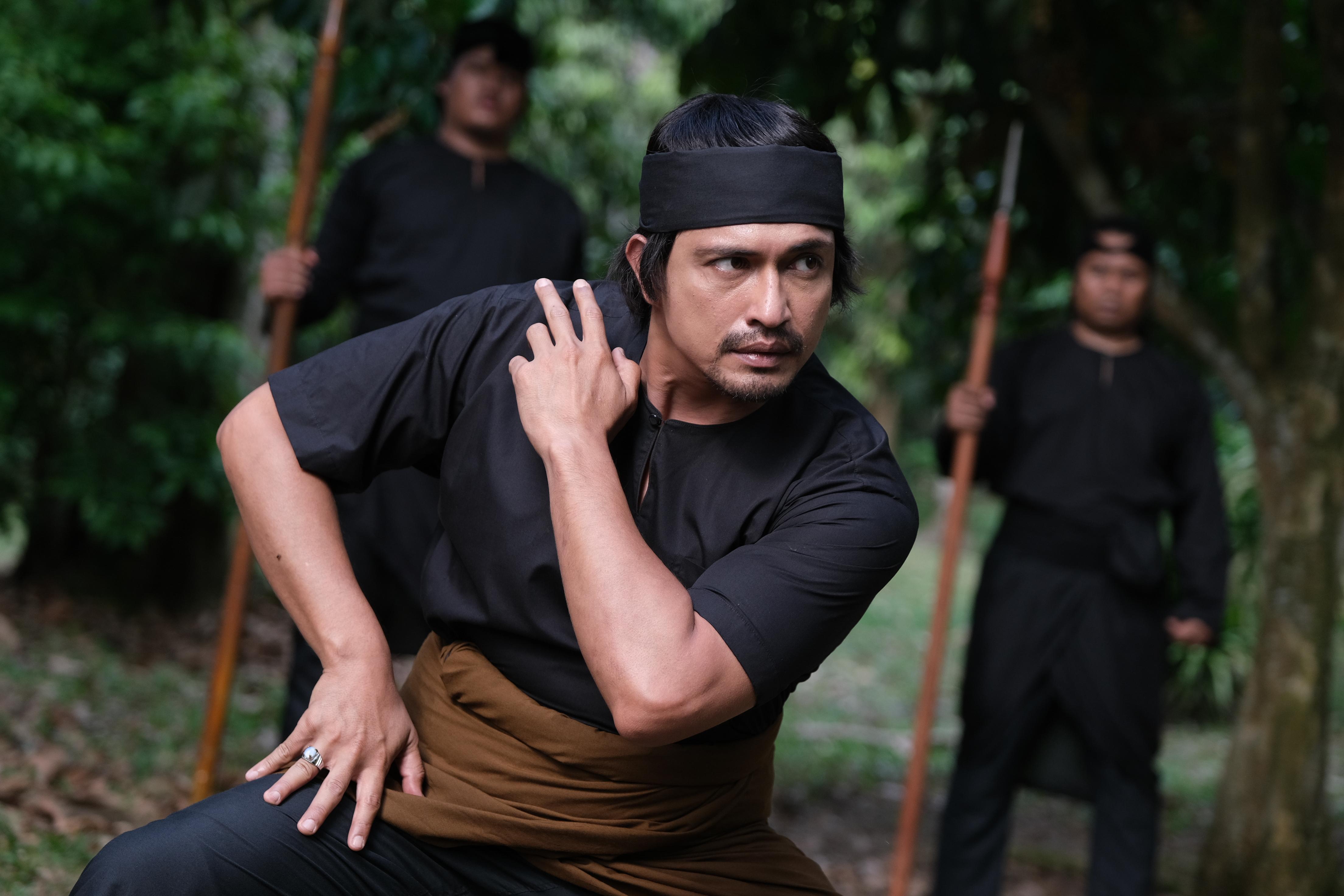 Adi Putra in Mat Kilau (2022)